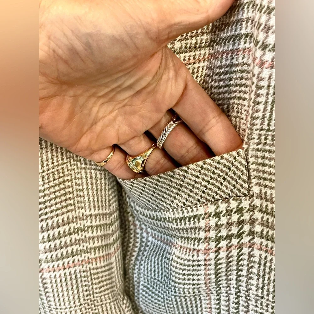 Christian Dior Vintage 80s plaid jacket & skirt, mother of pearl buttons, 8, GUC